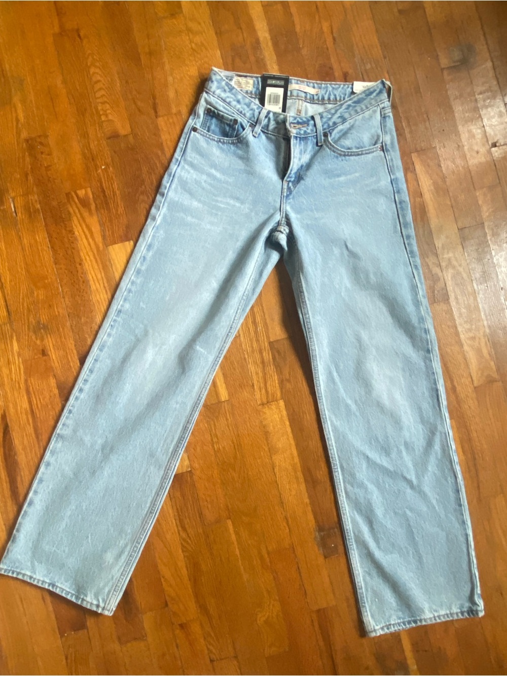 Women’s Light Blue Levi’s Straight-Leg Ample Bas Jeans